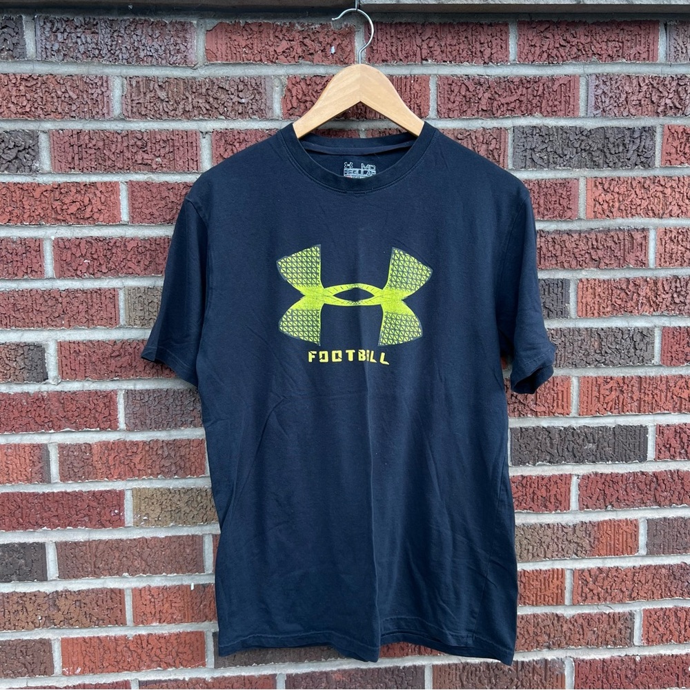 Under Armour Black and Yellow Graphic Short Sleeve Tee Shirt